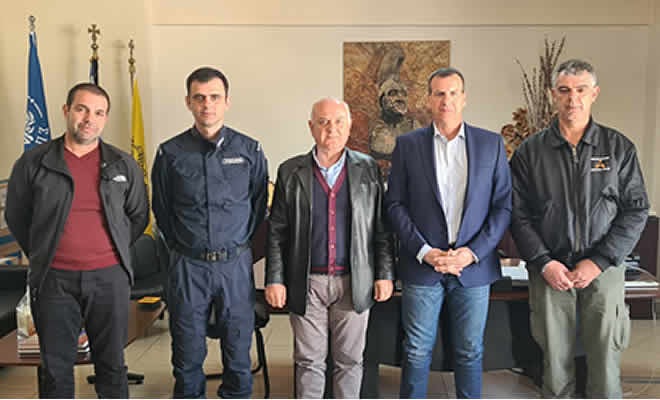 Με τον Διευθυντή Αστυνομίας Λακωνίας και τον Διοικητή του Τμήματος Τροχαίας Σπάρτης συναντήθηκε ο Δήμαρχος κ. Βακαλόπουλος