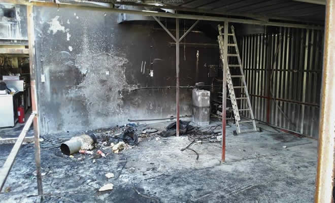 Στις φλόγες παραδόθηκε η άρτι ανακαινισθείσα επιχείρηση Cafe Prime στη Σκάλα