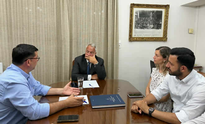 Συνάντηση Μάκη Βορίδη με τον Πρόεδρο του Εμπορικού Συλλόγου Σπάρτης κ.Γιάννη Καρβουνιάρη