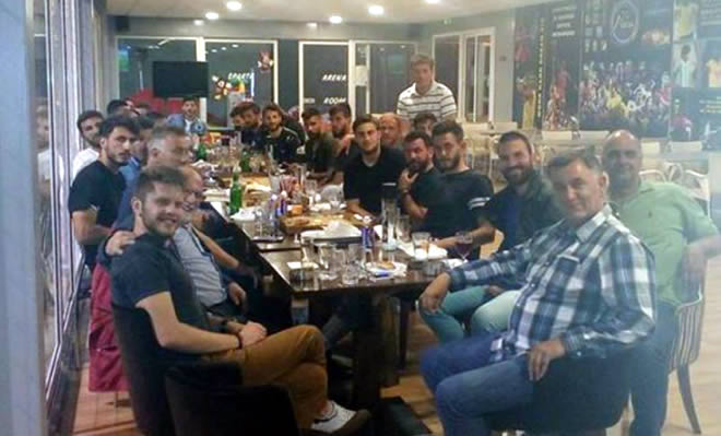 Ο Δημήτρης Νικόλαρος παρέθεσε δείπνο στο ποδοσφαιρικό τμήμα της Σπάρτης