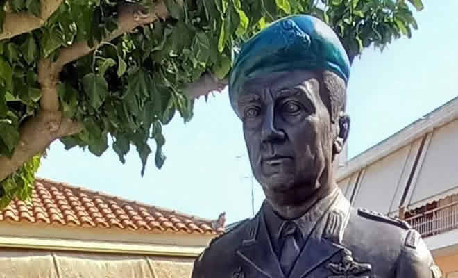 Τοποθετήθηκε η προτομή του Ηλία Γλεντζέ στο Έλος