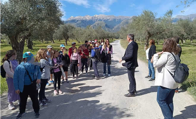 Επίσκεψη Μαθητών στο Καταφύγιο Αδέσποτων Ζώων Σπάρτης