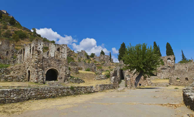 Μόνον 150 θεατές στη Μουσική Παράσταση «Εις την Ελευθερία», που θα πραγματοποιηθεί στον αρχαιολογικό χώρο του Μυστρά