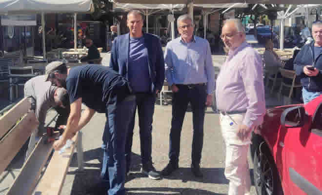 Επιπλέον παγκάκια και συντήρηση της κεντρικής πλατείας της Σπάρτης