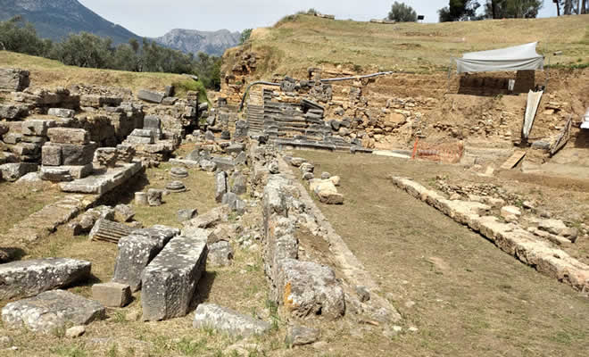 Μια  επίσκεψη στο Αρχαίο Θέατρο Σπάρτης θα έπρεπε κανονικά να… συνταγογραφείται από γιατρό