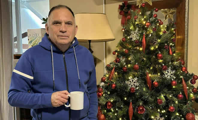 «Νεοκλής Κρητικός: Καλά Χριστούγεννα με Υγεία και Αγάπη»