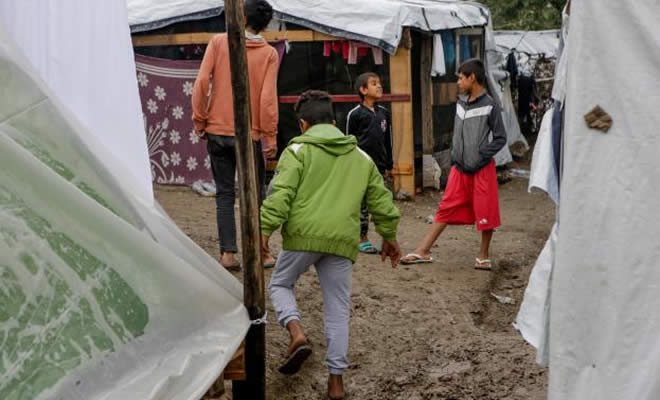 Όρια θέτει η κυβέρνηση στον αριθμό των μεταναστών που θα μεταφερθούν σε κάθε περιοχή