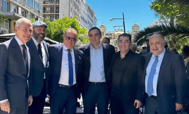 Ο Αντιπεριφερειάρχης Λακωνίας στα αποκαλυπτήρια του ανδριάντα του Πετρόμπεη Μαυρομιχάλη στον Πειραιά