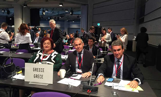 ξένες κυρίες που χρονολογούνται από εργένηδες