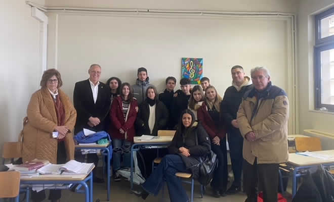 Επίσκεψη της Δημοτικής Αρχής στο Μουσικό Σχολείο Σπάρτης
