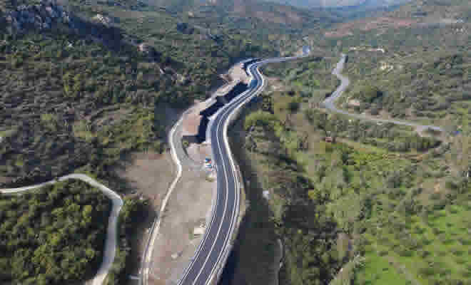 Ο Περιφερειάρχης Δημήτρης Πτωχός στην ολοκλήρωση του Τμήματος 2Α, Γύθειο - Αρεόπολη - Γερολιμένας 