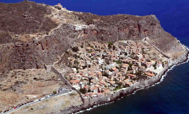 Ελένη Γλύκατζη - Αρβελέρ: «Το υπό κατασκευή έργο του τελεφερίκ στη Μονεμβασία βρίσκεται στην καρδιά του δημοκρατικού πολιτεύματος»
