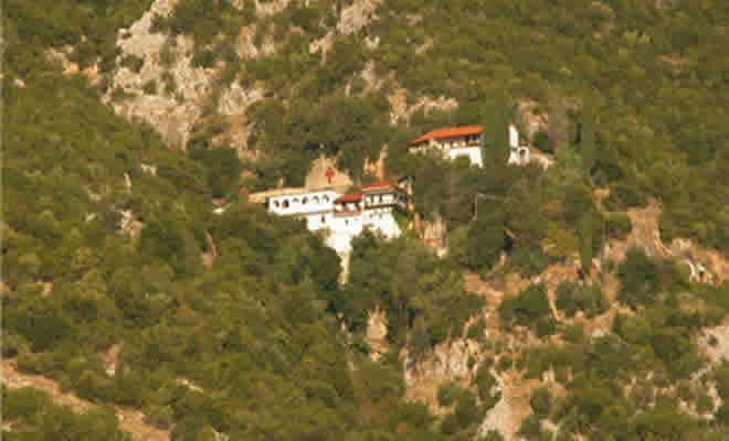 Πρόγραμμα Θείων Λειτουργιών στη Μονή Καστρίου Λακεδαίμονος