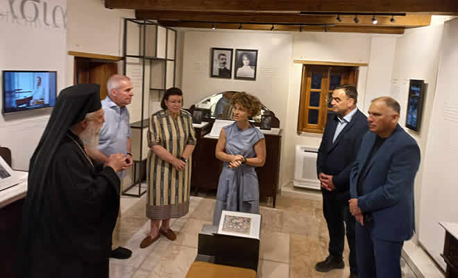 Ο Αντιπεριφερειάρχης Λακωνίας Θεόδωρος Βερούτης στα εγκαίνια του Δημοτικού Μουσείου Γιάννη Ρίτσου στην Καστροπολιτεία της Μονεμβασιάς